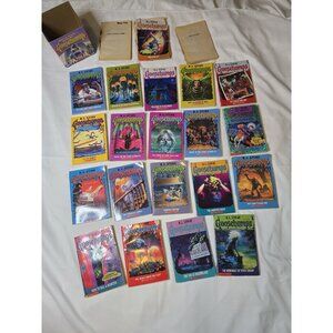 Lot of 22 Goosebumps Paperback Books By RL Stine- Vintage- Read Description